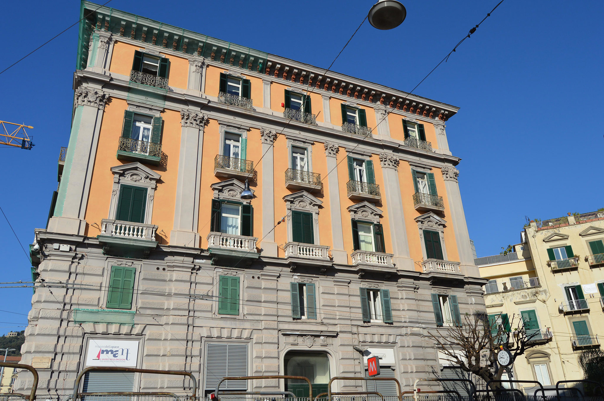 Grand Hotel Londres, Piazza Municipio, Napoli
